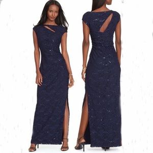 🆕 Gorgeous Navy Sequined Gown